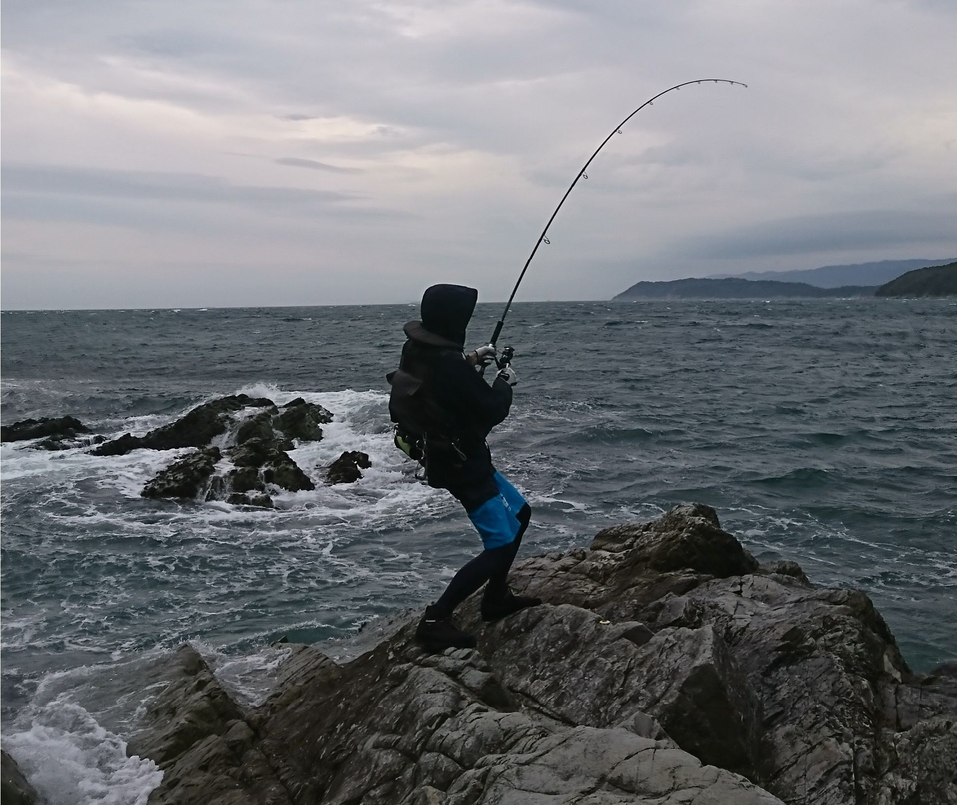 ショアゲーム モモの釣り気分